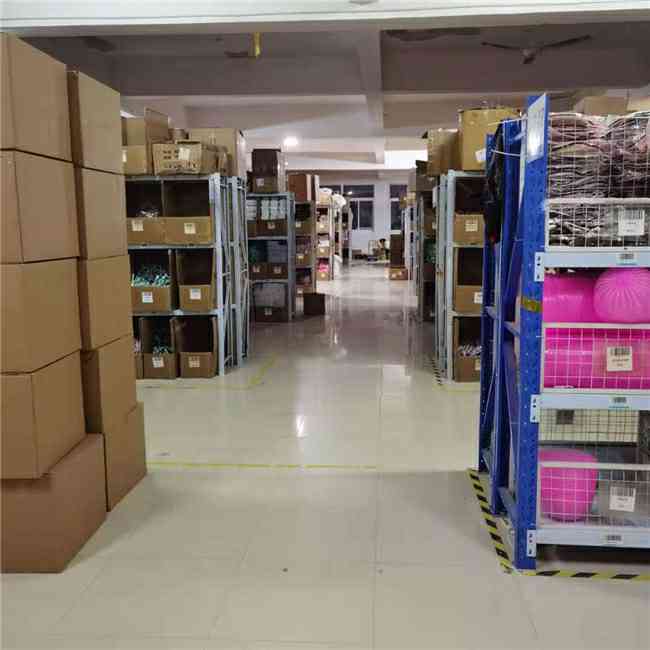 新老賣家涌入，Shopee全托管全面爆發，日用百貨銷售成為焦點